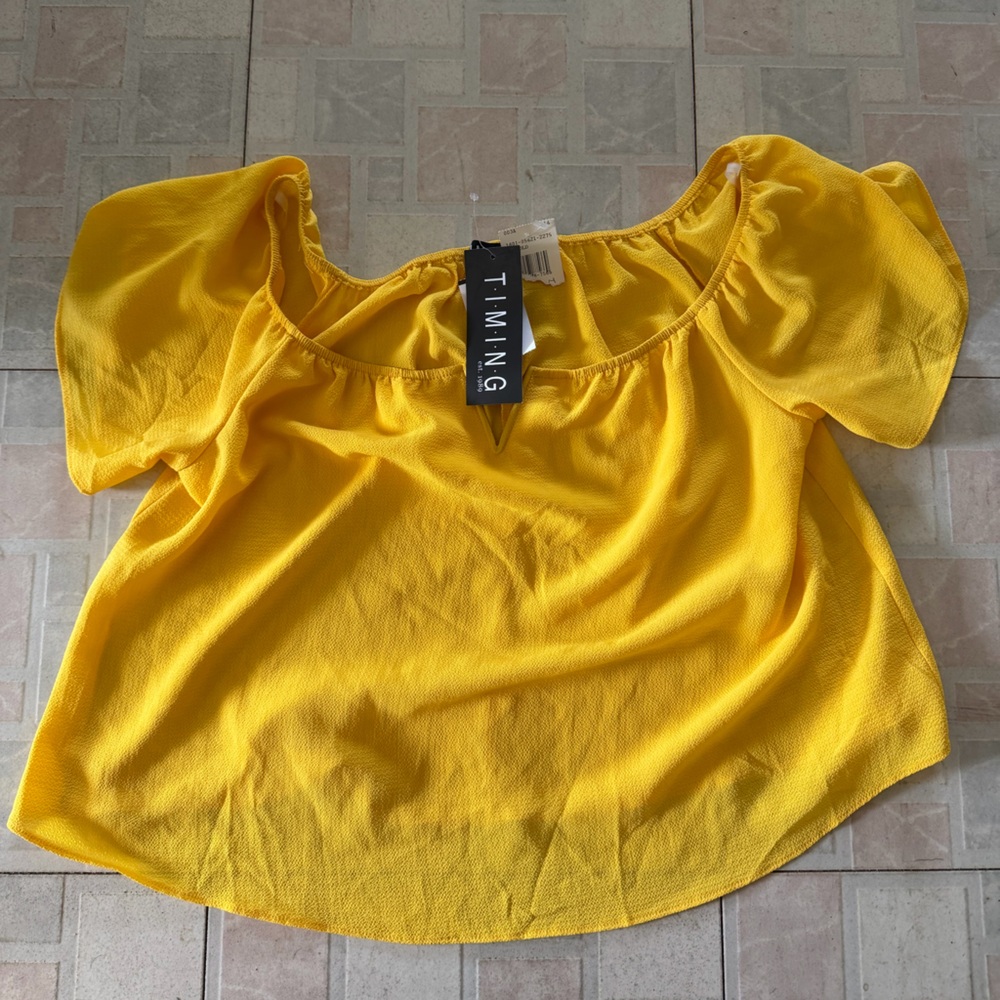 NWT TIMING Bright Yellow Gold Puff Sleeve Blouse - Womens Size Medium